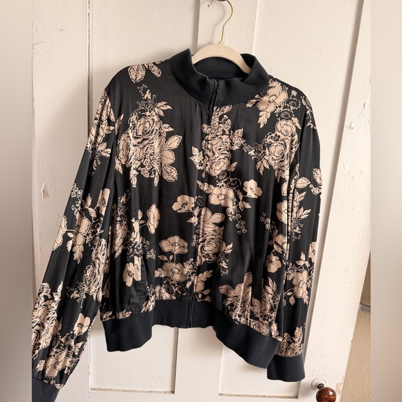 Spenser Jeremy Jackets & Blazers - Black and Cream Floral Bomber Jacket